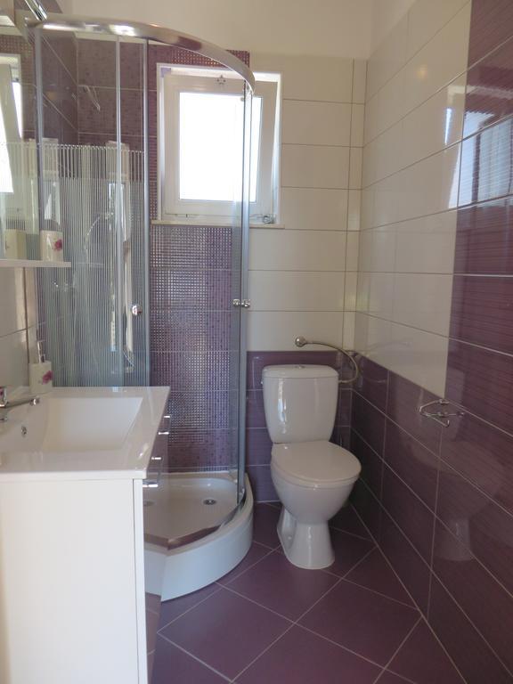 Banic Apartments With Pool Biograd Na Moru Pokoj fotografie