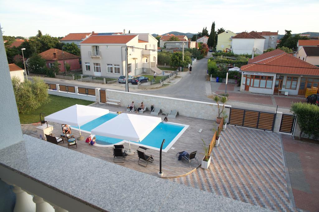 Banic Apartments With Pool Biograd Na Moru Pokoj fotografie