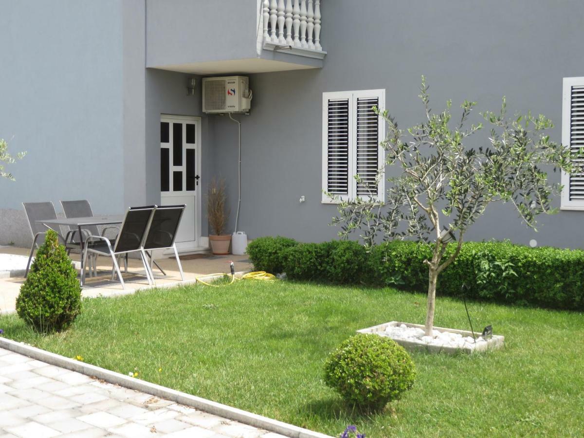 Banic Apartments With Pool Biograd Na Moru Exteriér fotografie